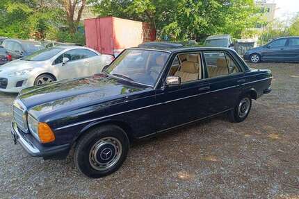 Mercedes-Benz 230 Gebrauchtwagen