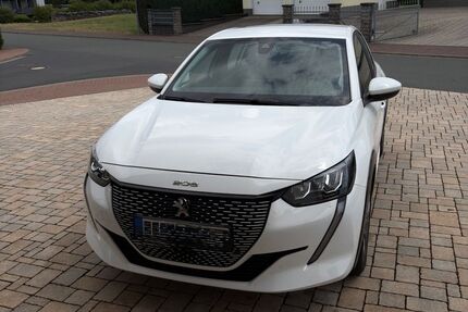 Peugeot e-208 Gebrauchtwagen