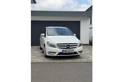 Mercedes-Benz B 180 Gebrauchtwagen
