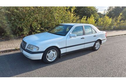 Mercedes-Benz C 180 Gebrauchtwagen