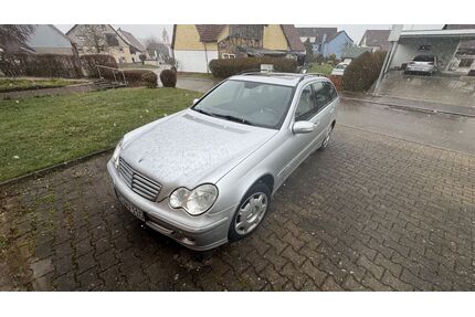 Mercedes-Benz 220 Gebrauchtwagen