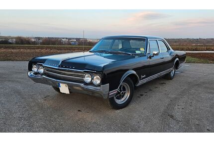 Oldsmobile Delta 88 Gebrauchtwagen