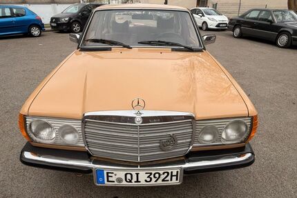 Mercedes-Benz 230 Gebrauchtwagen