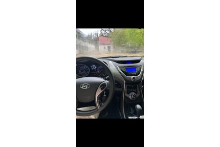 Hyundai Elantra Gebrauchtwagen