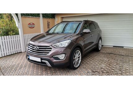 Hyundai Grand Santa Fe Gebrauchtwagen