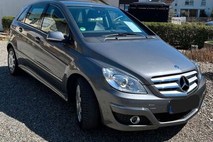 Mercedes-Benz B 180 Gebrauchtwagen