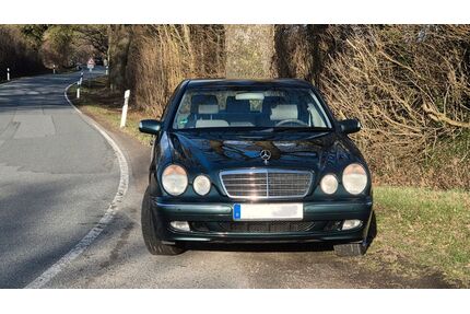 Mercedes-Benz E 320 Gebrauchtwagen