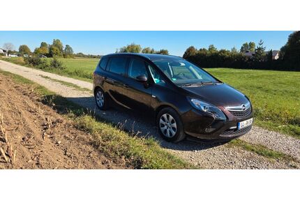 Opel Zafira Tourer Gebrauchtwagen