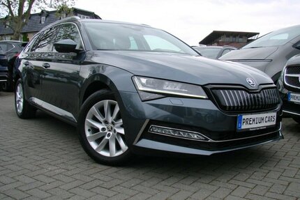 Skoda Superb 1.4 TSi iV PHEV Style ACC PANO LED Kamera 