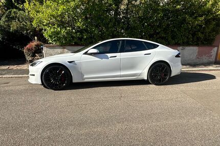 Tesla Model S Gebrauchtwagen