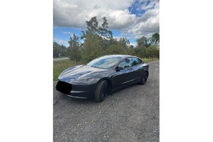 Tesla Model 3 Gebrauchtwagen