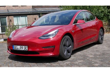 Tesla Model 3 Gebrauchtwagen