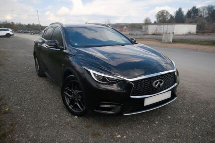 INFINITI Q30 Gebrauchtwagen