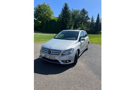Mercedes-Benz B 180 Gebrauchtwagen