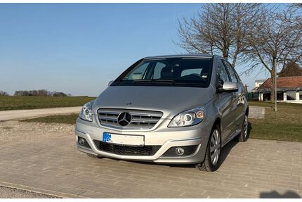 Mercedes-Benz B 180 Gebrauchtwagen