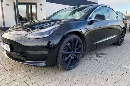 Tesla Model 3 Gebrauchtwagen