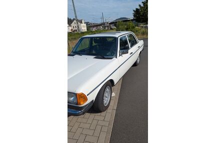 Mercedes-Benz 200 Gebrauchtwagen
