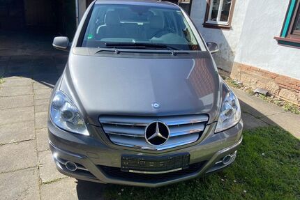 Mercedes-Benz B 180 Gebrauchtwagen
