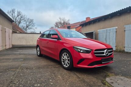 Mercedes-Benz B 180 Gebrauchtwagen