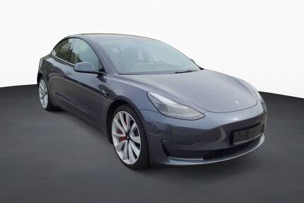 Tesla Model 3 Gebrauchtwagen