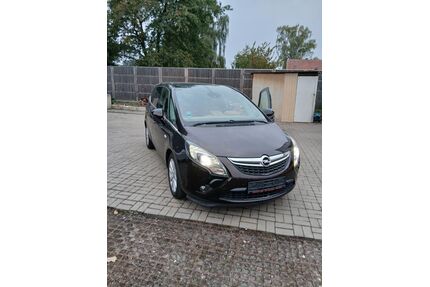 Opel Zafira Tourer Gebrauchtwagen