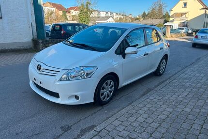 Toyota Auris Gebrauchtwagen