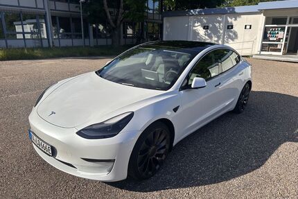 Tesla Model 3 Gebrauchtwagen