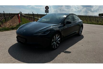 Tesla Model 3 Gebrauchtwagen