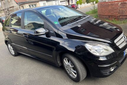 Mercedes-Benz B 180 Gebrauchtwagen