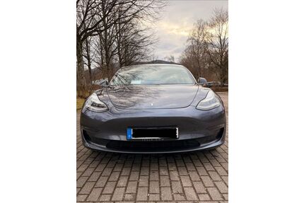 Tesla Model 3 Gebrauchtwagen