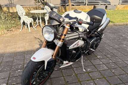 Triumph Speed Triple 1050 Gebrauchtwagen
