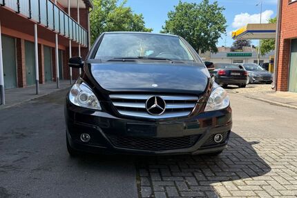 Mercedes-Benz B 180 Gebrauchtwagen