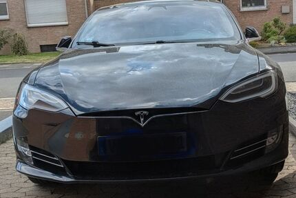 Tesla Model S Gebrauchtwagen