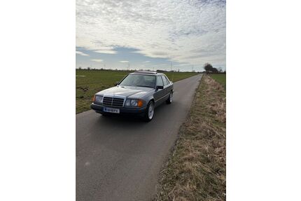 Mercedes-Benz E 230 Gebrauchtwagen
