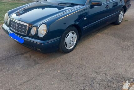 Mercedes-Benz E 200 Gebrauchtwagen
