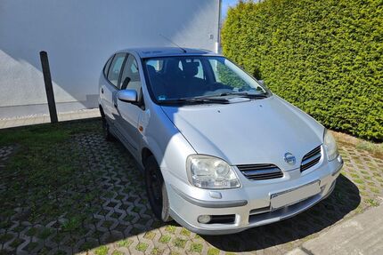 Nissan Almera Tino Gebrauchtwagen
