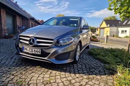 Mercedes-Benz B 180 Gebrauchtwagen