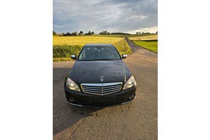 Mercedes-Benz 220 Gebrauchtwagen