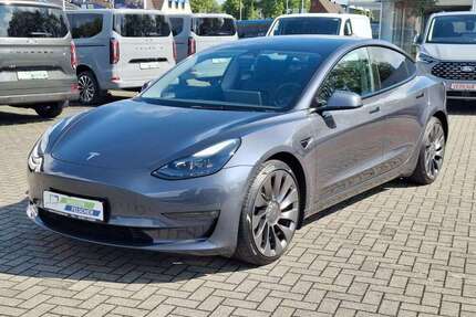 Tesla Model 3 Gebrauchtwagen