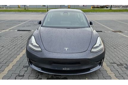 Tesla Model 3 Gebrauchtwagen