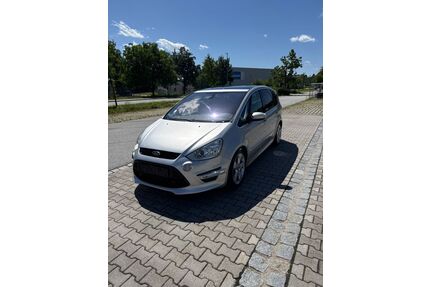 Ford S-Max Gebrauchtwagen