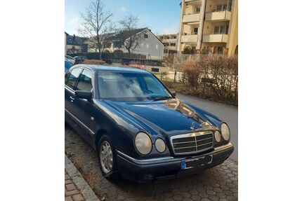 Mercedes-Benz E 200 Gebrauchtwagen