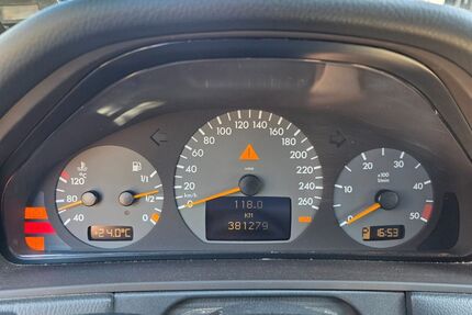 Mercedes-Benz E 320 Gebrauchtwagen