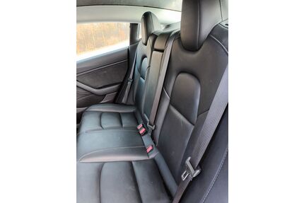 Tesla Model 3 Gebrauchtwagen