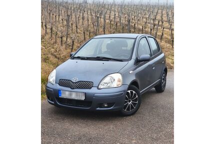 Ford Yaris 
