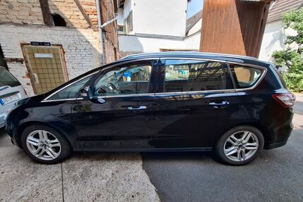 Ford S-Max Gebrauchtwagen