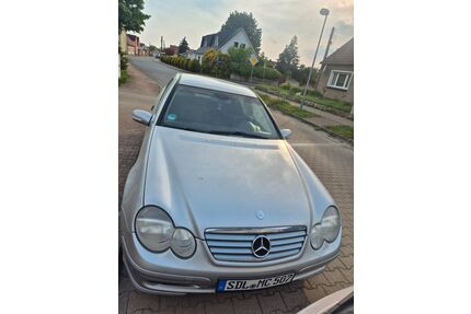 Mercedes-Benz 220 Gebrauchtwagen