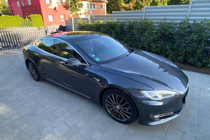 Tesla Model S Gebrauchtwagen