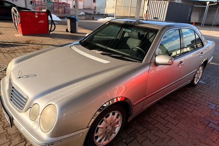 Mercedes-Benz E 200 Gebrauchtwagen