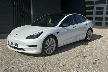 Tesla Model 3 Gebrauchtwagen